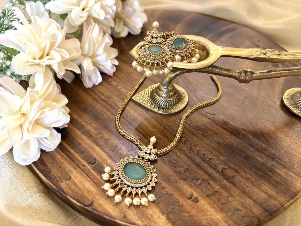 Pastel Green Surat stone Choker Set