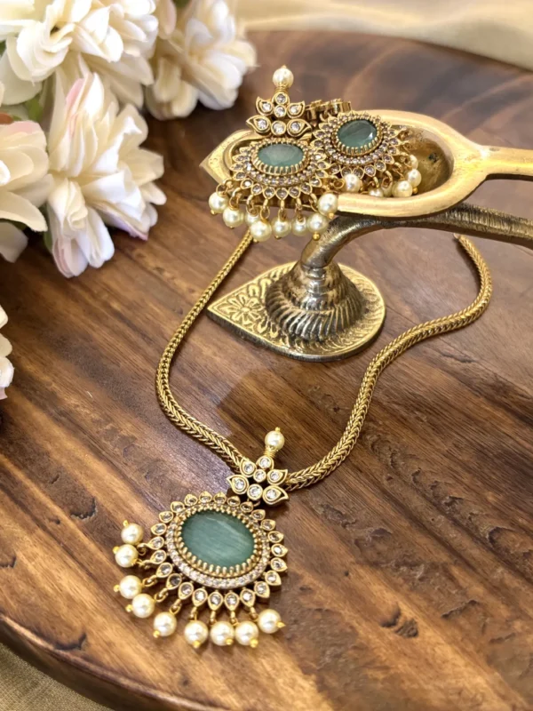 Pastel Green Surat stone Choker Set