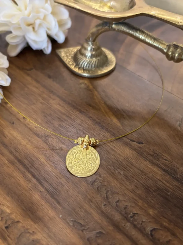 Single Coin Invisible Necklace